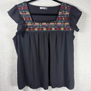 DoRose Black Beautifully Embroidered Women's Blouse. Size XL